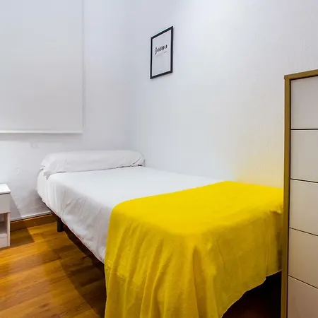 Friendly Rocafort Eixample Барселона