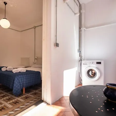 B32-sunny And Modernist For Groups In Center Apartment