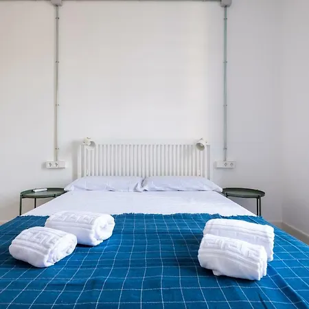 Apartment B32-sunny And Modernist For Groups In Center *