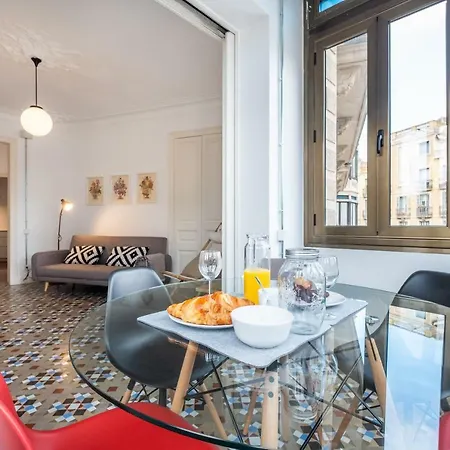Apartment B32-sunny And Modernist For Groups In Center