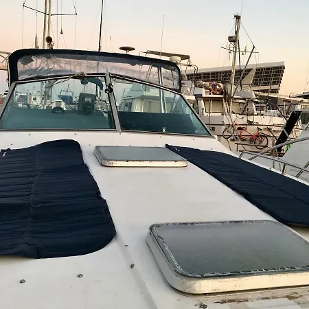 Botel Yacht Experience Barcelona *