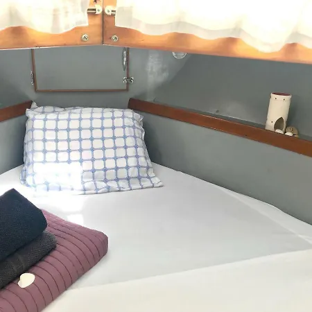 Botel Boat Yacht Barcelona *