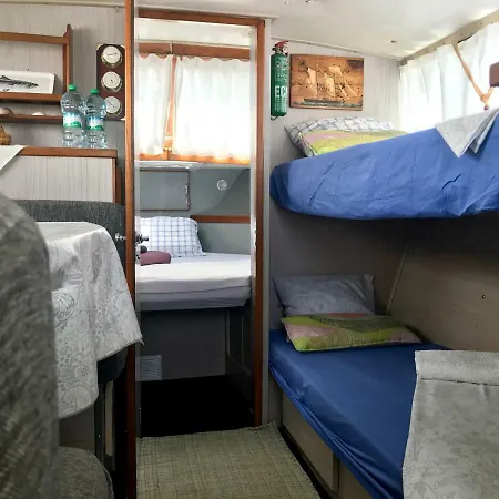 Boat Yacht Barcelona Botel *