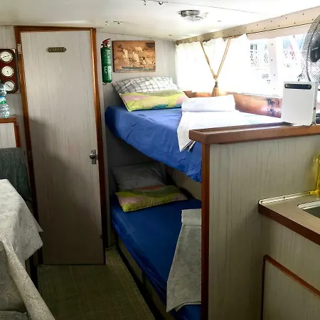 Boat Yacht Barcelona Botel