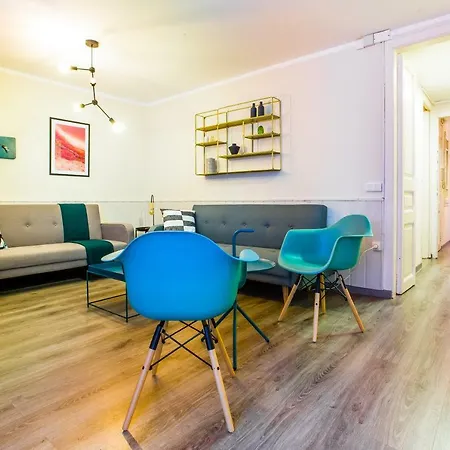 Friendly Rocafort Eixample * Барселона