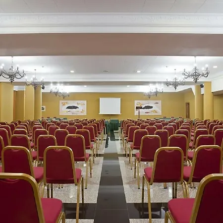 Ilunion Les Corts Spa 4*