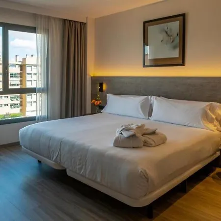 Attica 21 Mar Hotel 4*