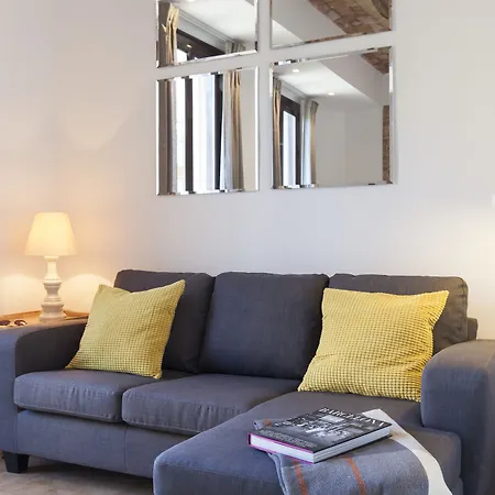 Aspasios Charming Flats Apartment