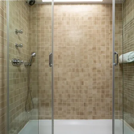 Apartment Center Private Zen House With Pool, Garden