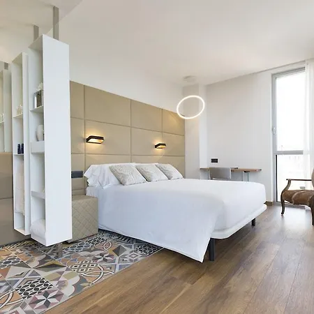Sb Glow 4* Barcelona