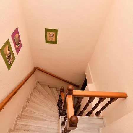 Green Door Gracia Homestay