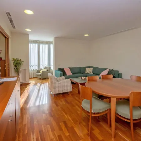 Plaza Catalunya-rda-universidad By Interhome Lägenhet Barcelona