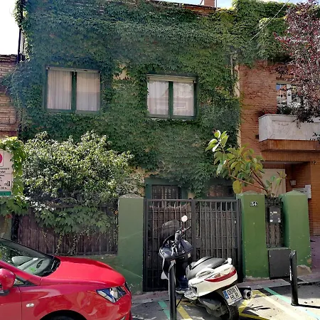 Amplio Con Terraza En Zona Muy Tranquila Apartamento *