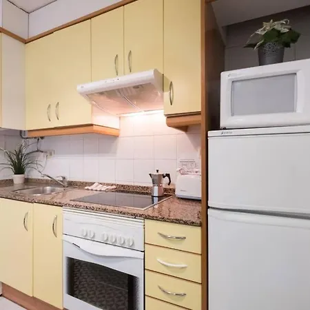 Appartamento 5 Pax Santa Monica Ramblas Barcellona