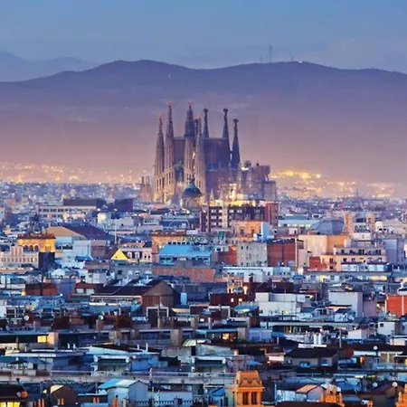 Appartamento 5 Pax Santa Monica Ramblas Barcellona