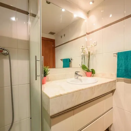 Ramblasrentals Stylish Bright 3br New Catalan Flat 10m Ramblas - Parking - Wifi Appartamento