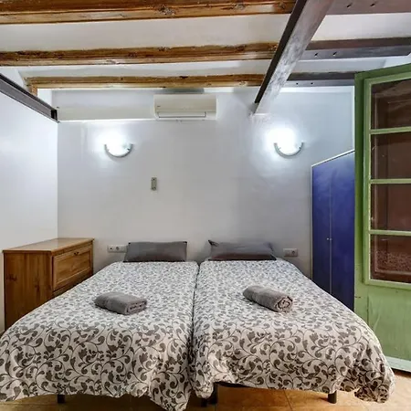7 Pax Montserrat RAMBLAS BARCELONA Lägenhet *