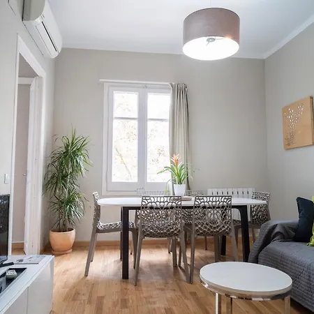 Apartment The Family Host - Lost Garden Ciutadella Park *