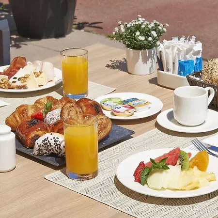 Catalonia Hotel 4*