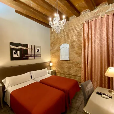 Casa de hóspedes Orleans 2*