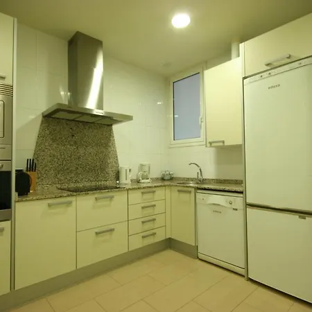 Az Center Apartment