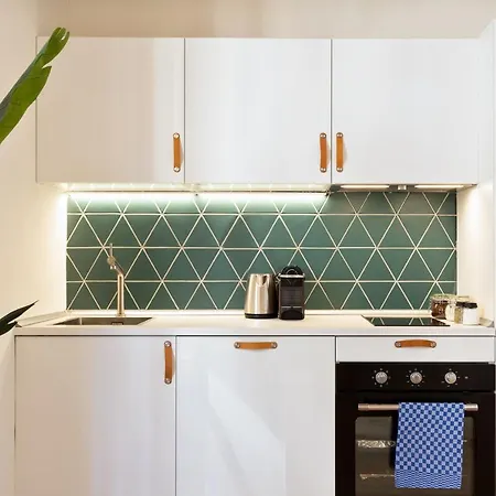 Diagonal By Olala Homes