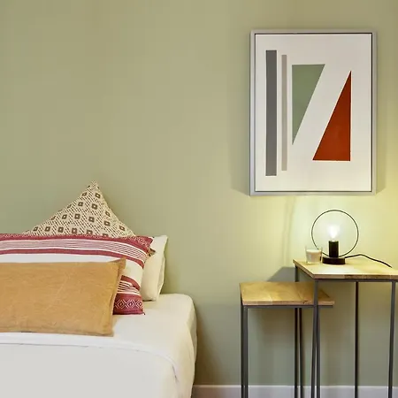 Diagonal By Olala Homes *