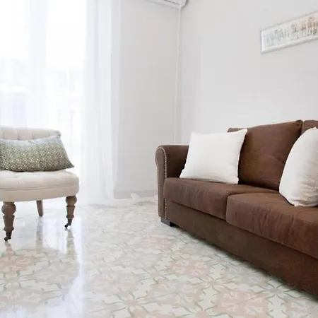 Two Sisters Apartment