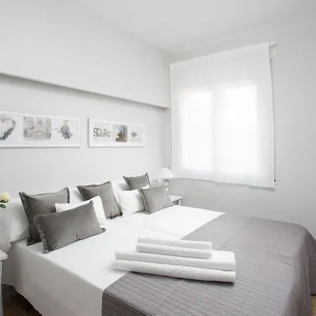 Two Sisters Apartment