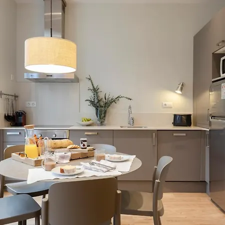 Aspasios Urquinaona Apartmán