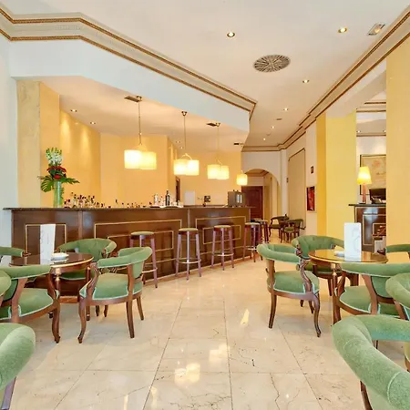 Hotel Roger De Lluria