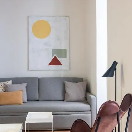 Diagonal By Olala Homes