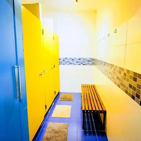 호스텔 피트업 옐로우 네스트 *