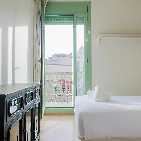 Sants Station Apartmán *