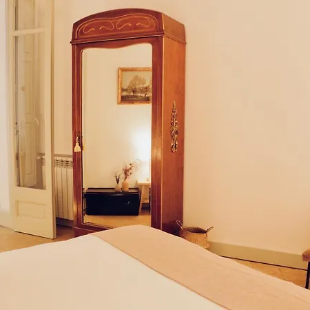 La Casa Gran Couette-café