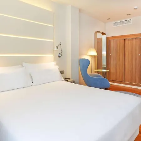 Nh Les Corts 3* Барселона