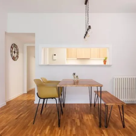 Art House Renoir Plaza Universitat Sant Antoni *