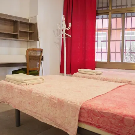 Casa de hóspedes Ideal Badal 2*