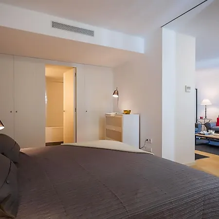 Urban District - Rambla & Pool Barcelona