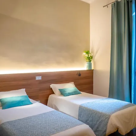 Konukevi Ciudadela 3*