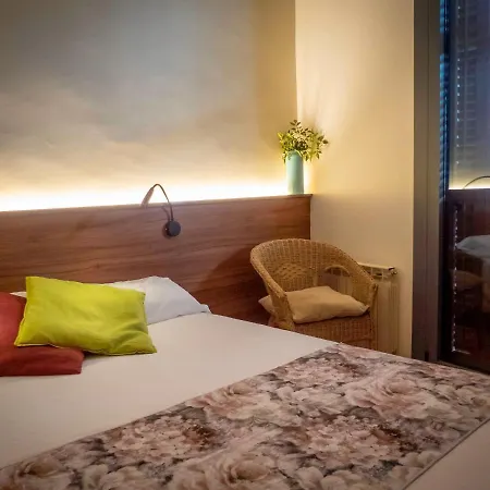 Konukevi Ciudadela 3*