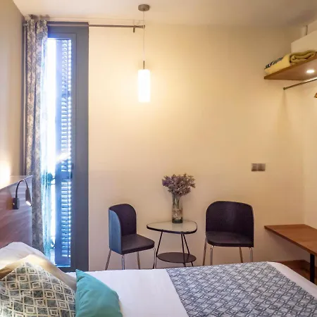 Konukevi Ciudadela 3*