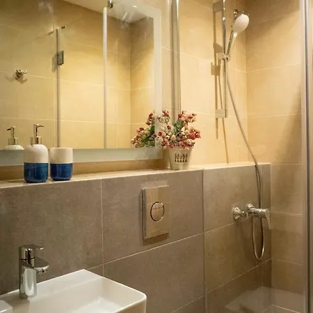 Konukevi Ciudadela 3*