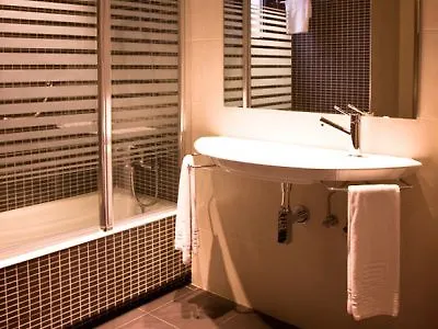 House 3* Barcelona