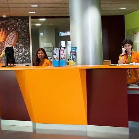 Hostel Pere Tarres Barcelona