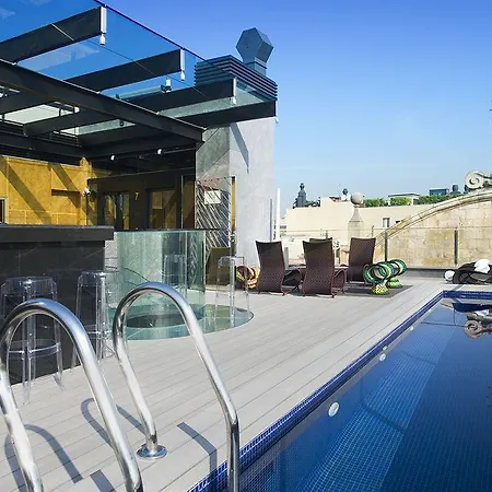 Bagues, A Small Luxury Of The World Hotel