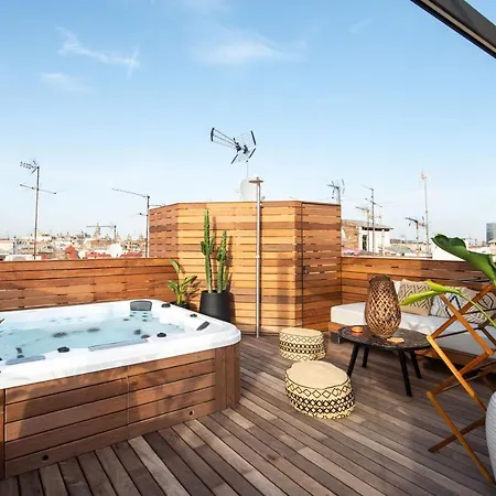 Apartment Amazing New With Rooftop Jacuzzi *