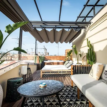 Amazing New With Rooftop Jacuzzi Apartment Barcelona