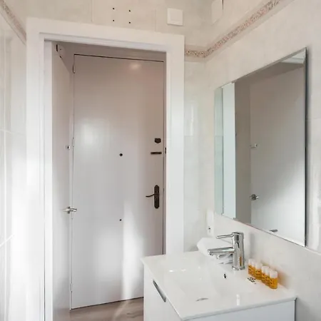 Apartamento Homenfun Sants With Montjuic Views