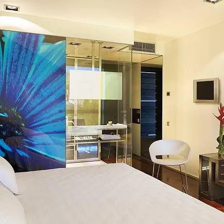 Hotel Ikonik Angli 4*